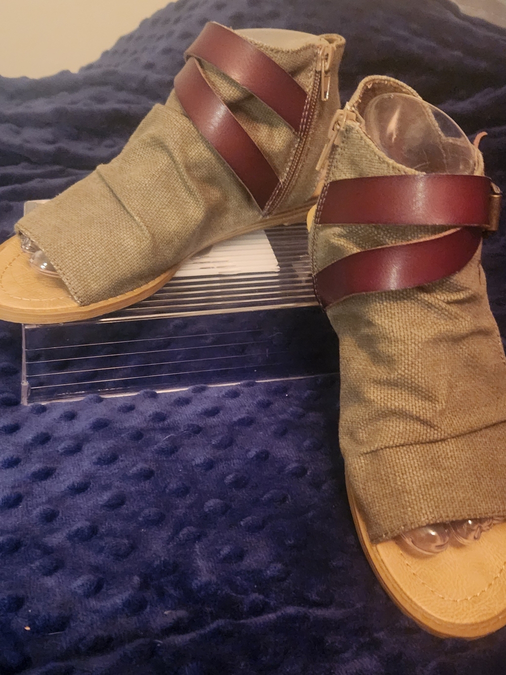 Blowfish Olive Green Sandals with Brown Straps Size 8